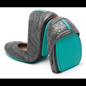 Slate Gray Croc Tieks